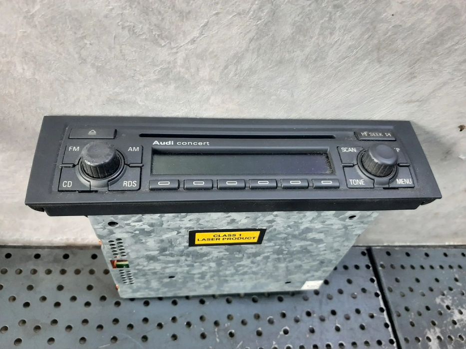 radio cd palyer audi a3 8p 8p0035186c