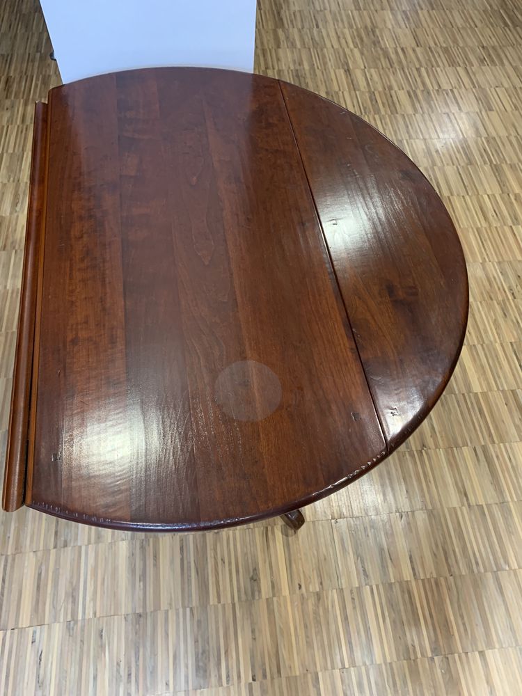 Сгъваема дървена маса