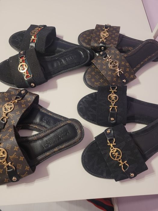Papuci dama / modele noi/ piele /