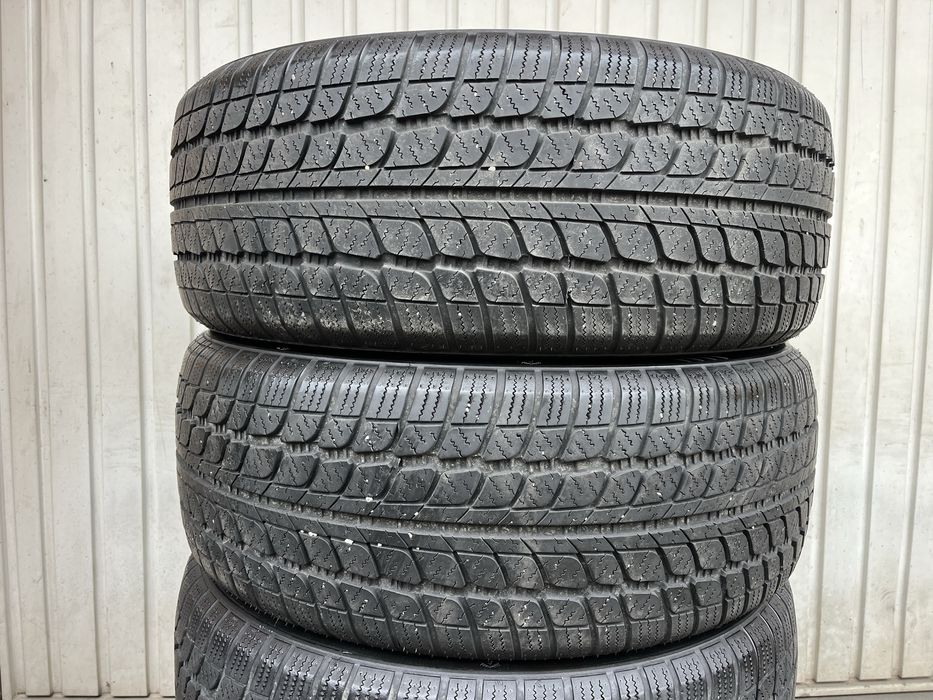 4 anvelope iarna 235/55 R18, 5-6mm profil! DOT 2019!