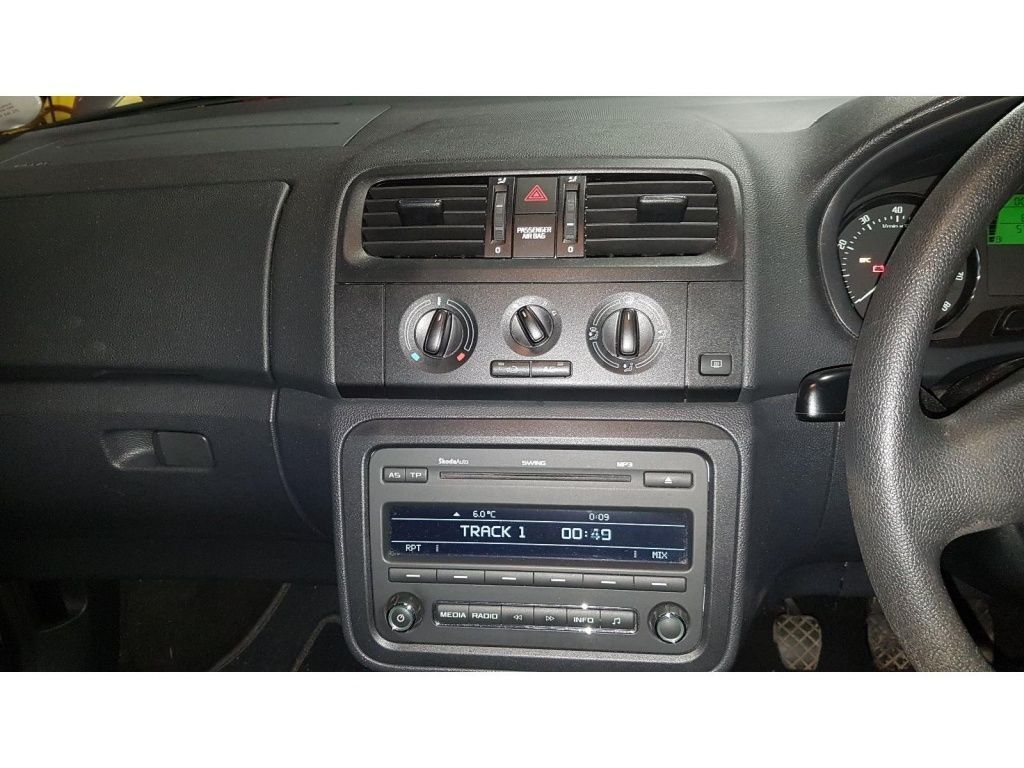 Parbriz Skoda Fabia II 2011 hatchback 1.2