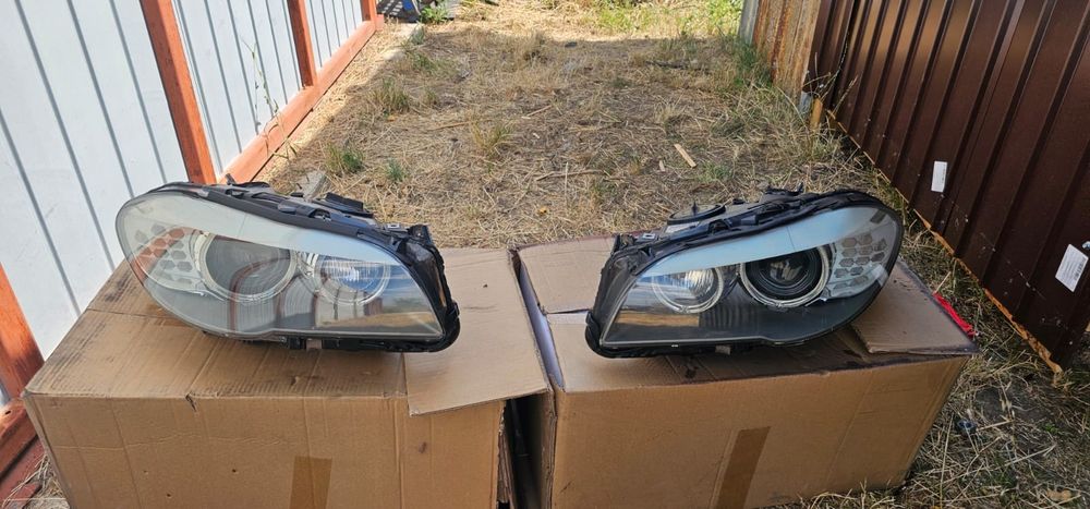 Faruri bmw f10 originale pret 4300 lei fix