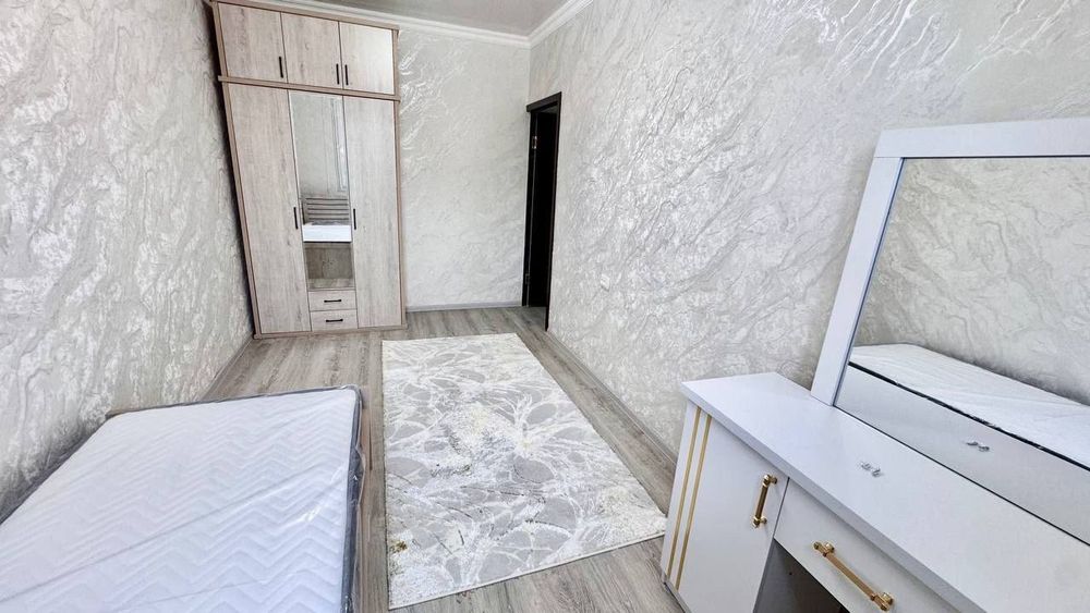 Сдаётся 4х ком квартира Ц-1, ориентир: улица Садыка Азимова, 100 м²