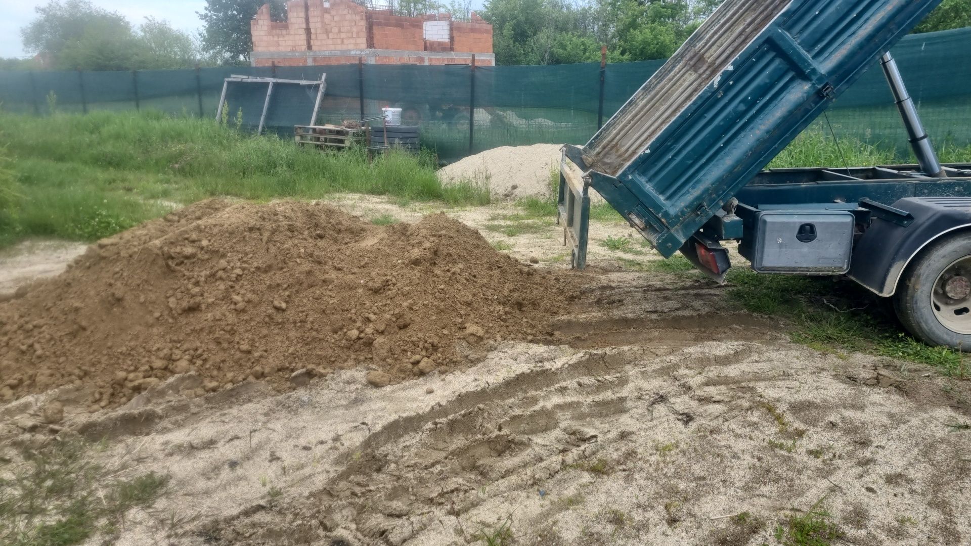 Nisip piatră calcar granit balastru chisai mraniță moluz