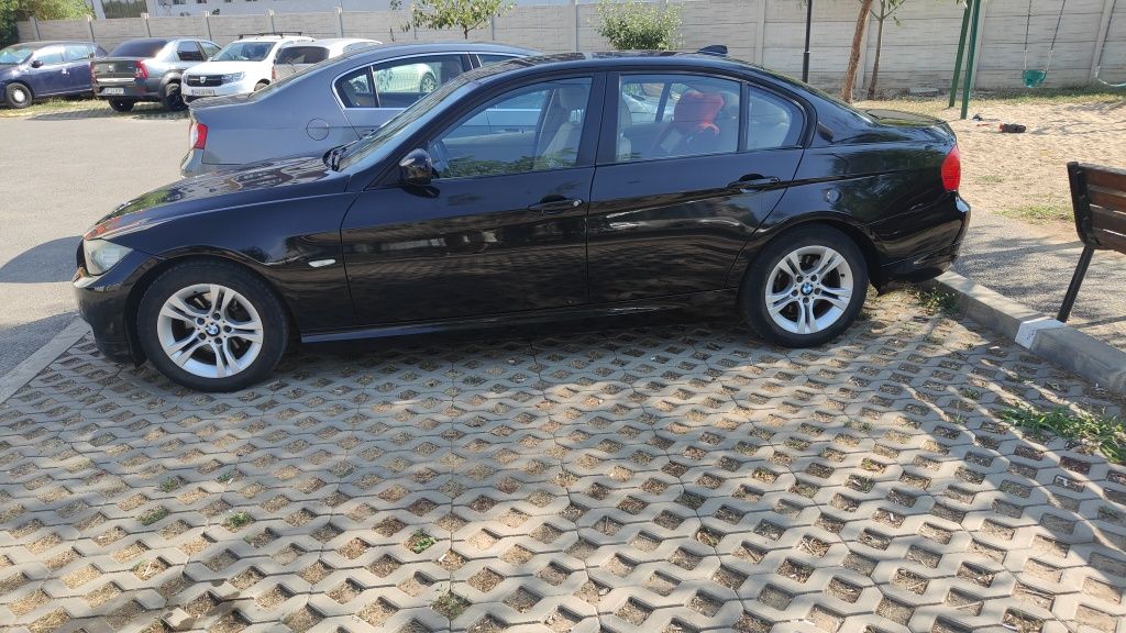 BMW seria 3 E90 facelift 2010 berlina 2000 benzina
