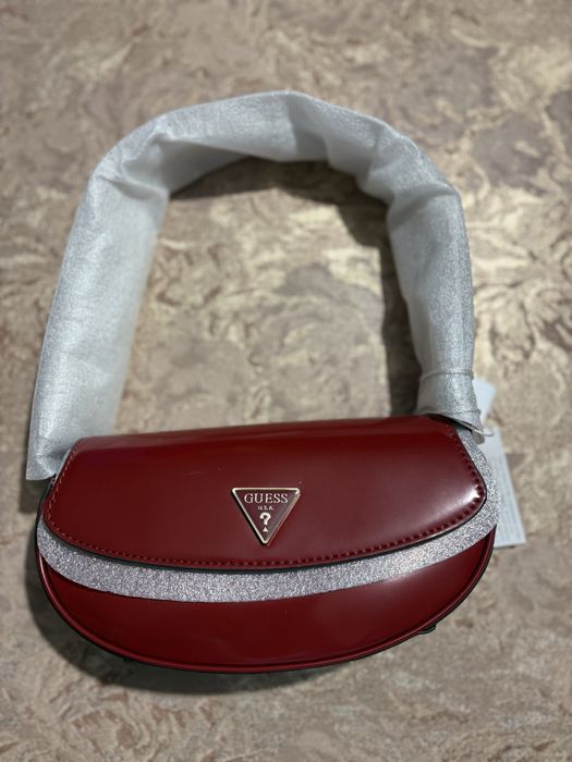 Guess Arnela – Geantă din piele ecologică