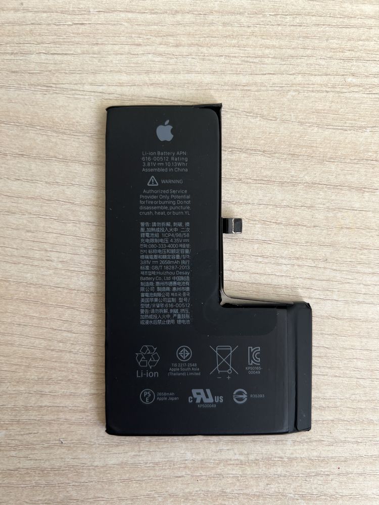 Аккумулятор на iPhone XS,не использованый