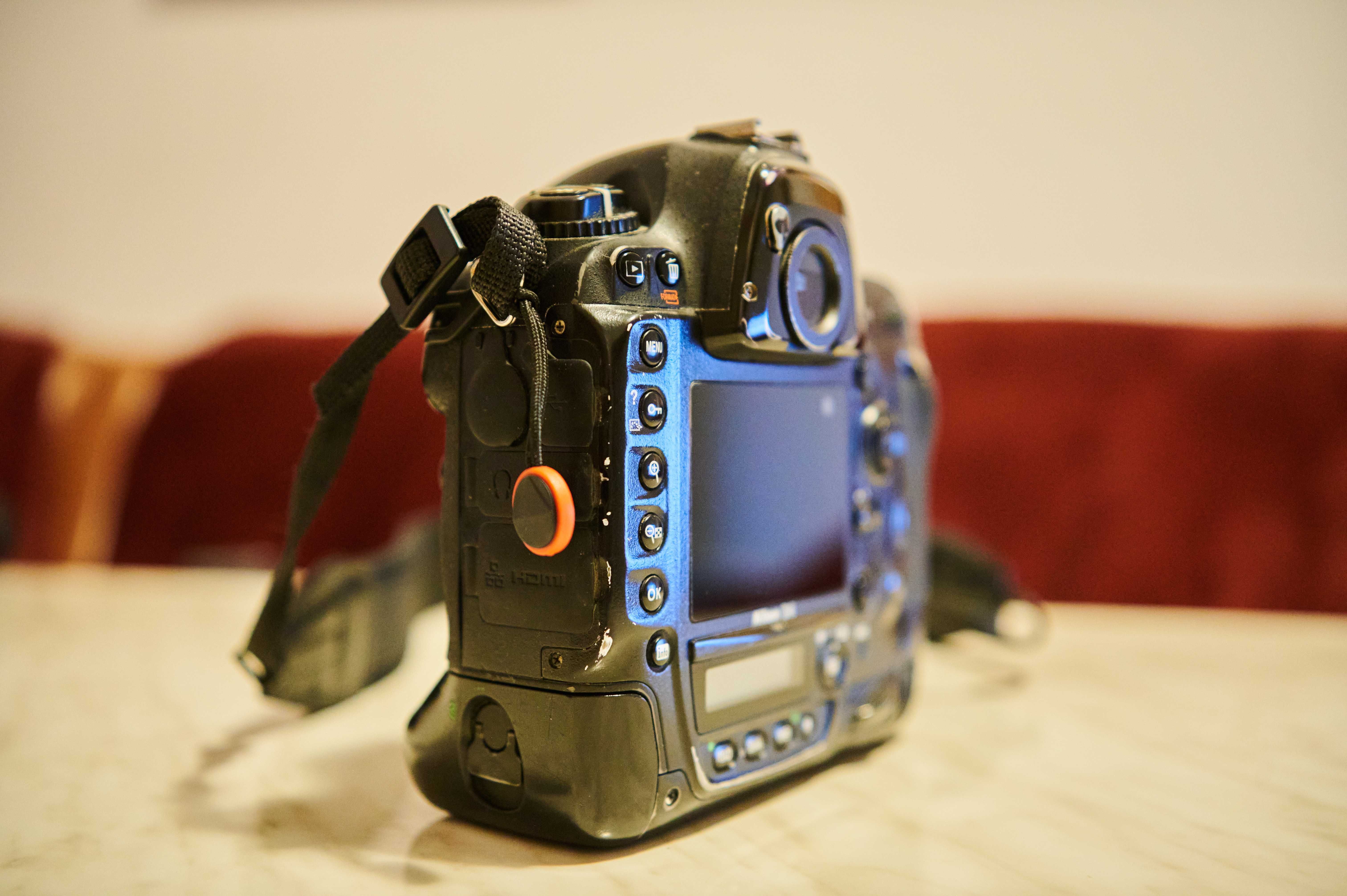 Vand Nikon D4 Body