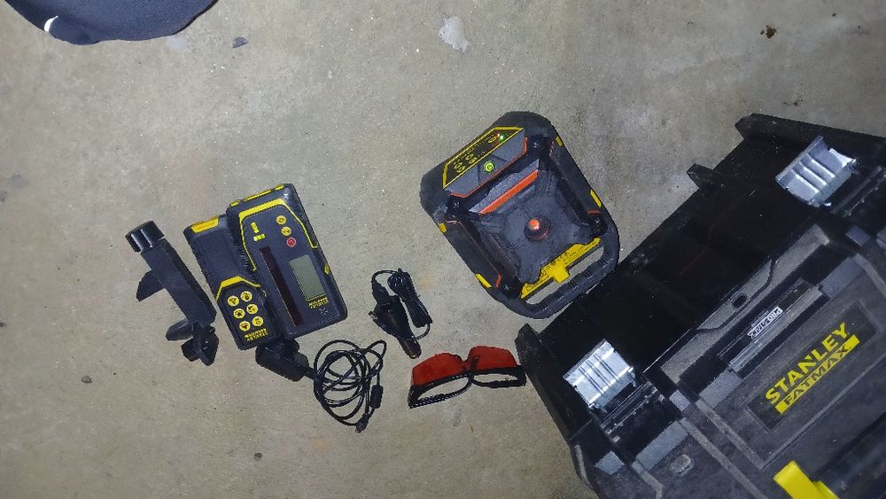 Laser Stanley LR 600