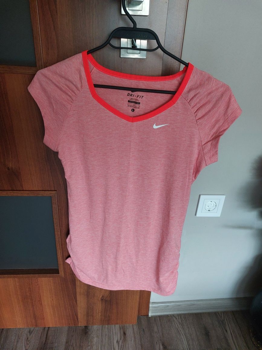 Дамски тениски найк адидас nike guess  adidas