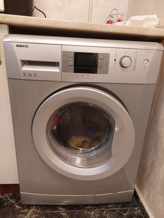 Сива пералня BEKO