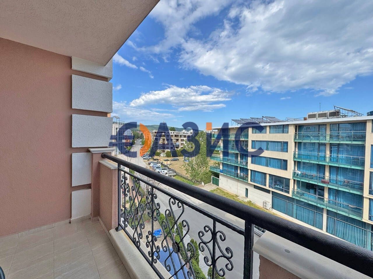 Продава се Едностаен апартамент в к.к. Слънчев бряг - 33 кв.м за 1516 €/кв.м - Снимка #10