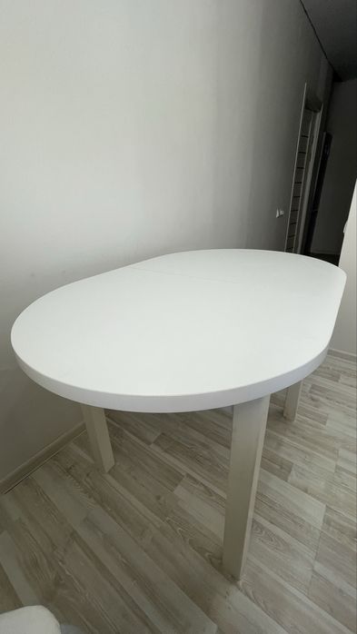 Продам стол 120х 80