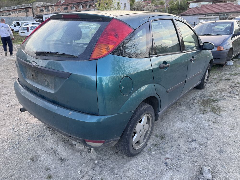 Ford Focus 1.6i 100кс 2000г На Части