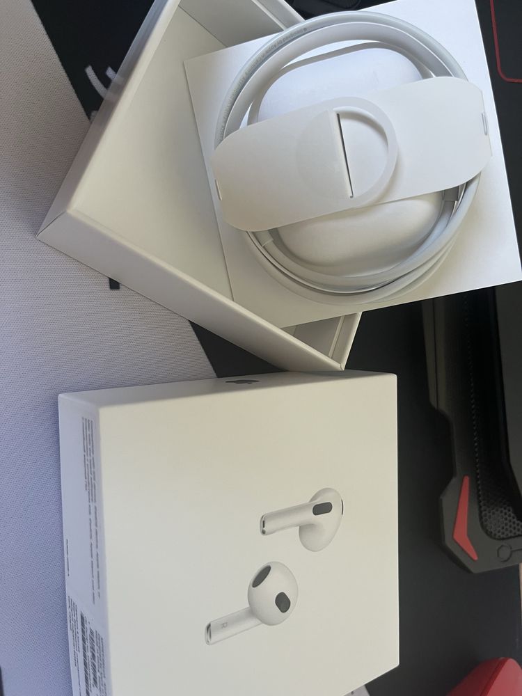 AirPods 3го поколения