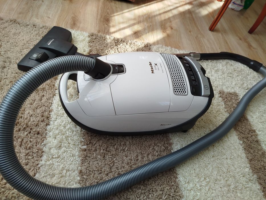 Прахосмукачка Miele s8340 eco line