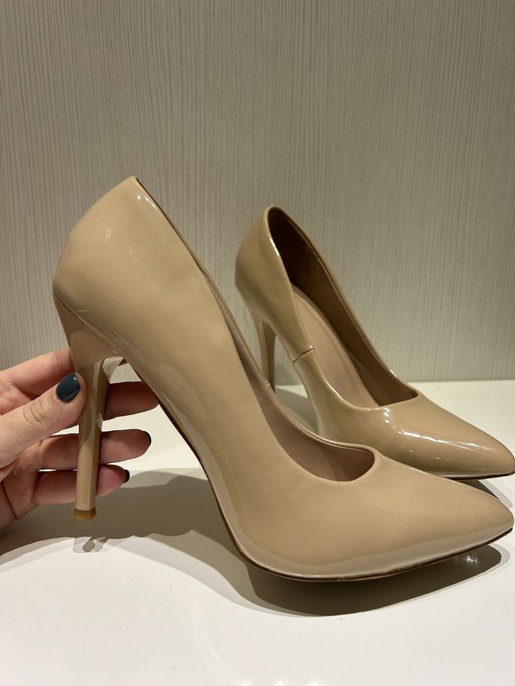 Pantofi stiletto, culoarea nude, nr. 38