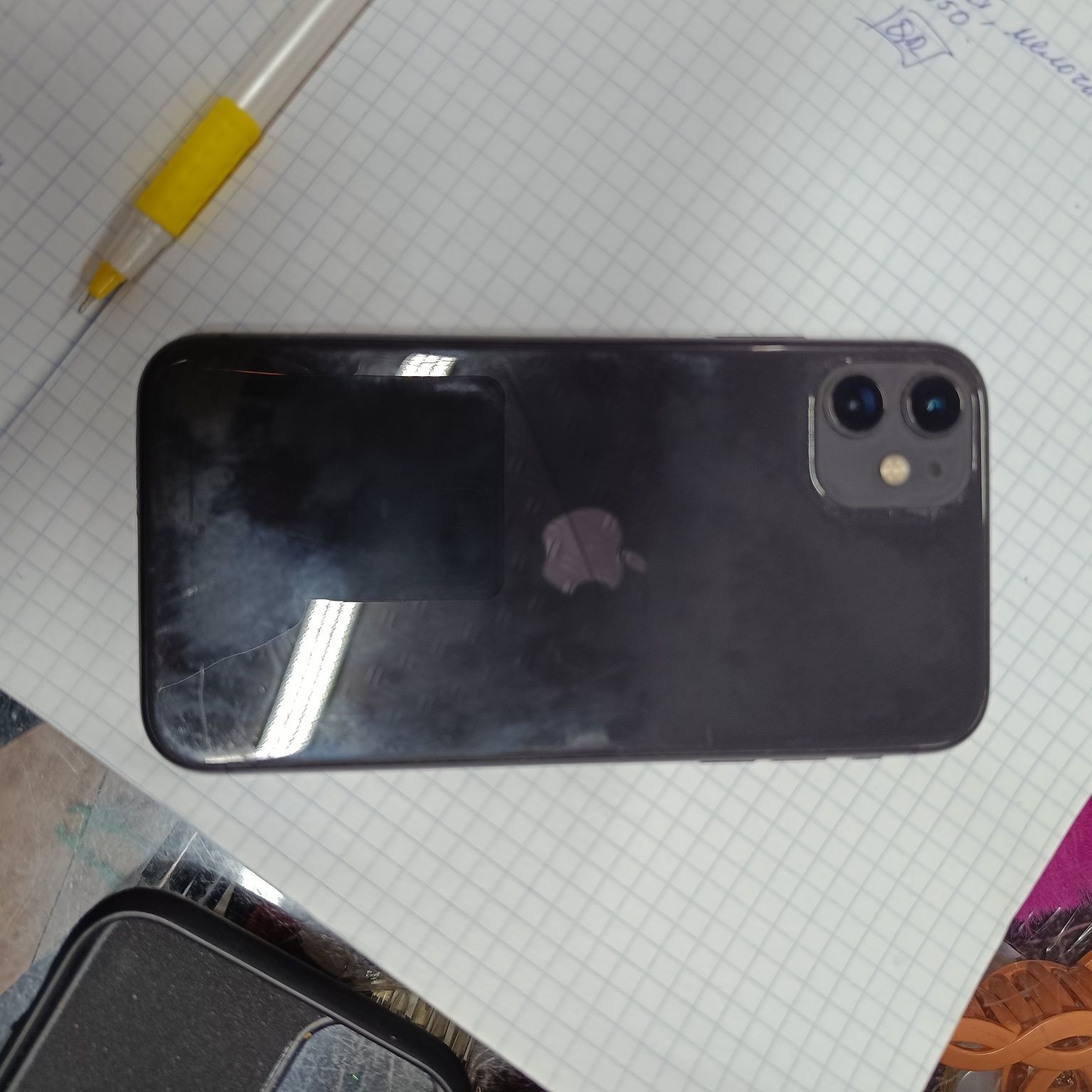 iPhone 11 продам