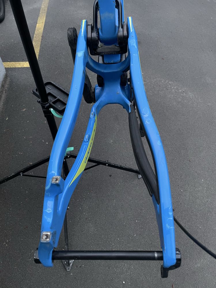 Pivot Phoenix frame-set Carbon