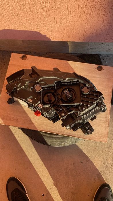 Far full led Passat B8 partea stânga.