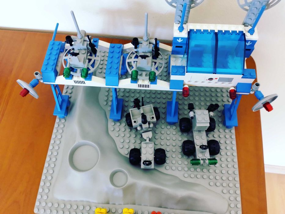 Lego Classic Space 6930 Space Supply Station