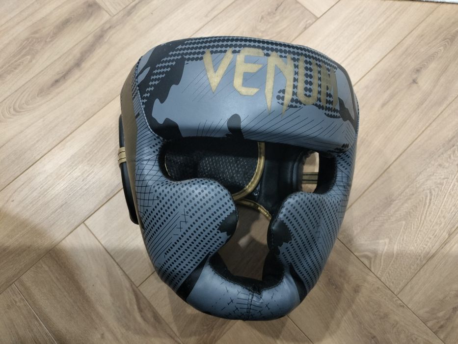 Шлем ММА, цвет черный золотой