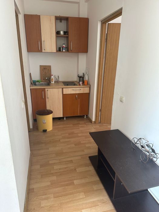 Vand apartament cu o camera de vacanta oin Costinesti