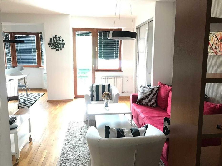 Дава се под наем Двустаен апартамент в Бургас, Славейков - 63 кв.м за 270.3 € - Снимка #3