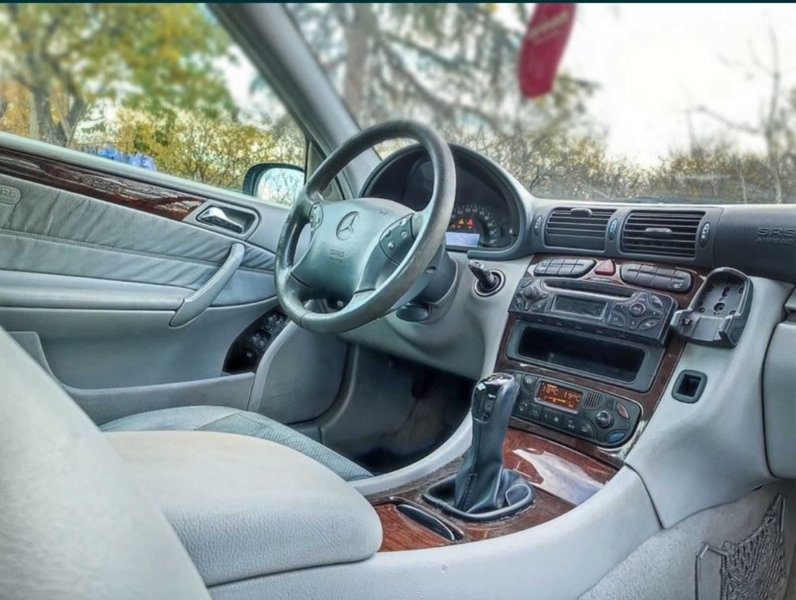 На части: Mercedes-Benz c240 w203