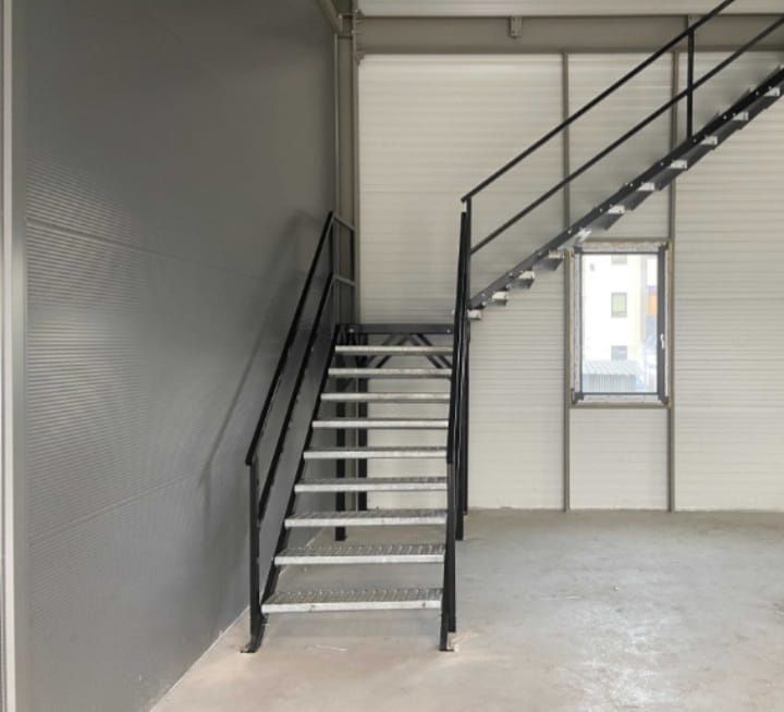 Scari metalice zincate