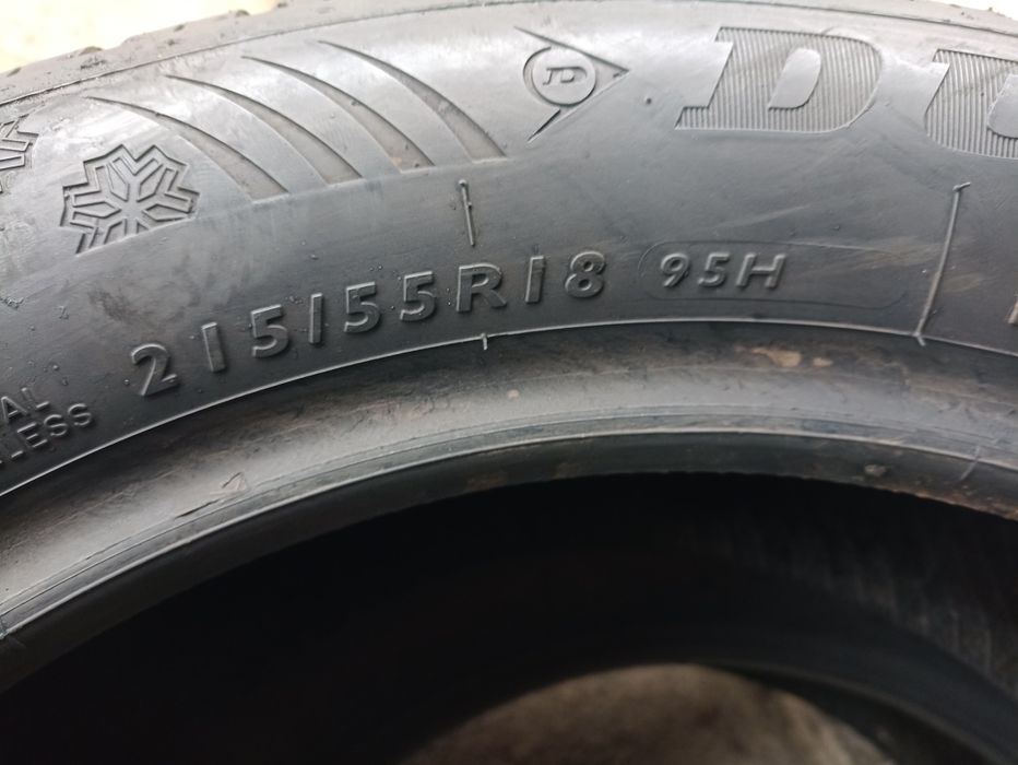 4 anvelope Runflat de iarna ca noi Dunlop 215/55 R18 dot 1119/2517