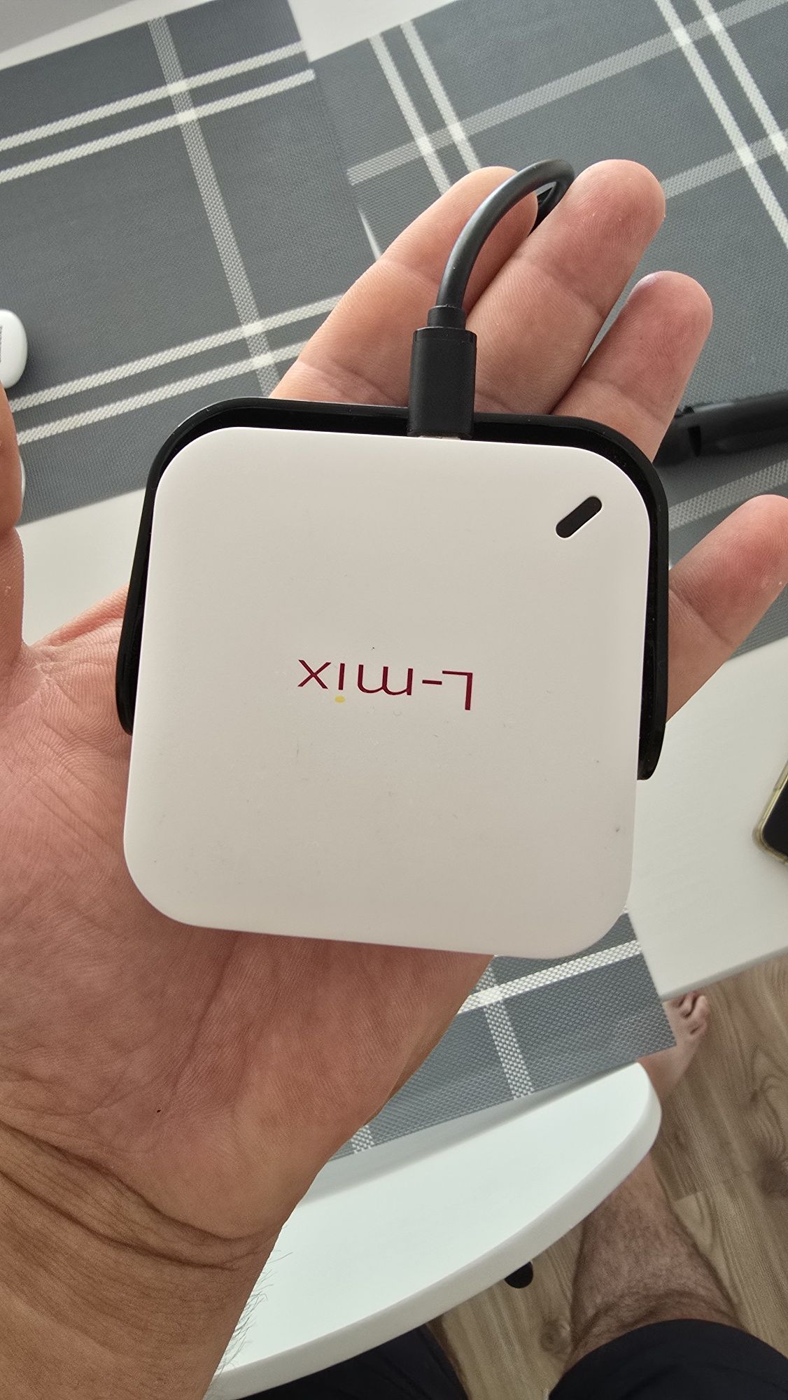 Mini Video Proiector L-Mix