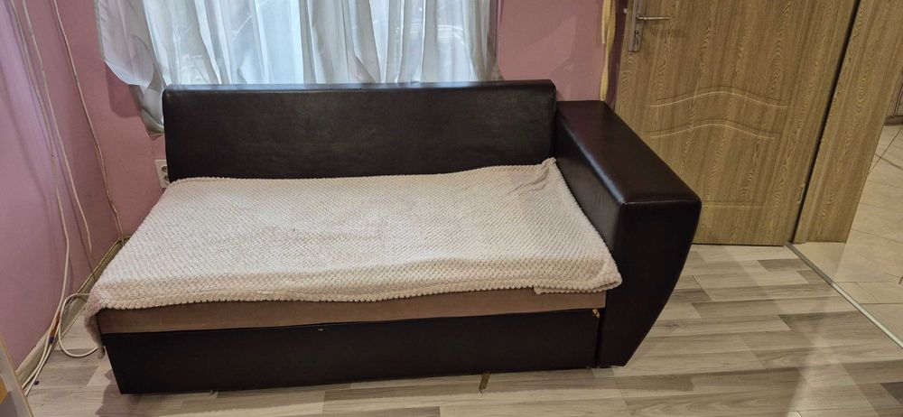 Диван ъглов кафяв