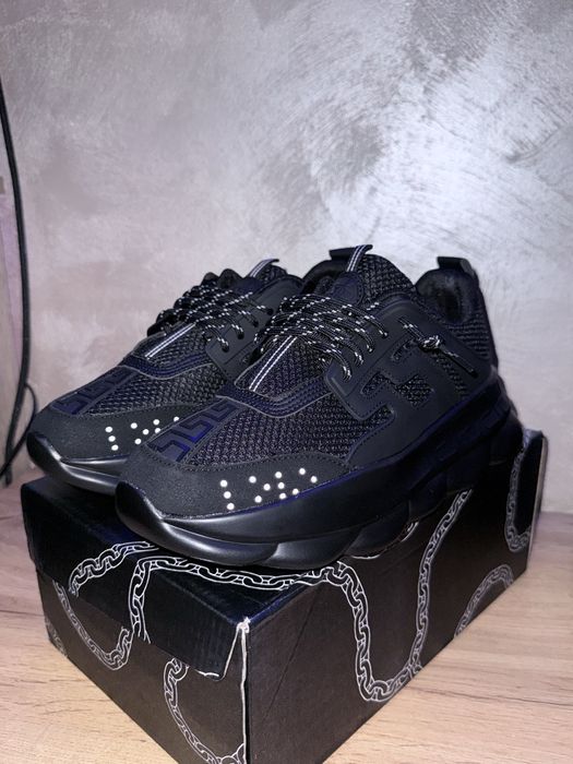 Versace chain reaction