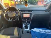 Vând Skoda Octavia
