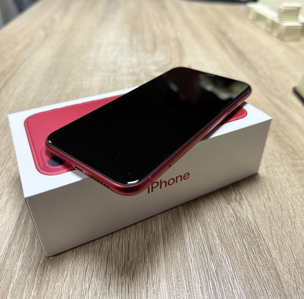 iPhone 11 Red 64gb