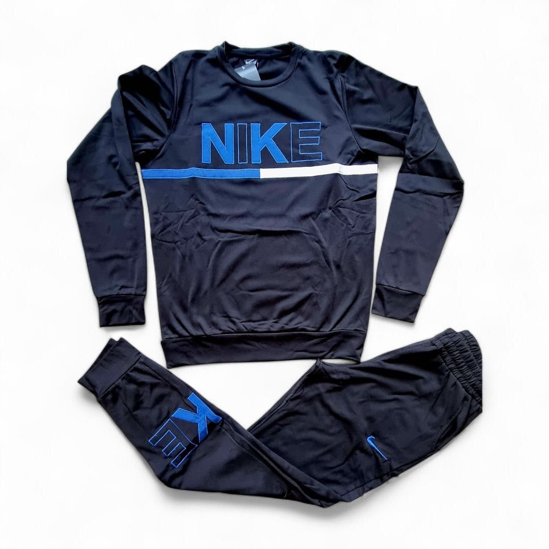 NIKE - Мъжки спортен екип