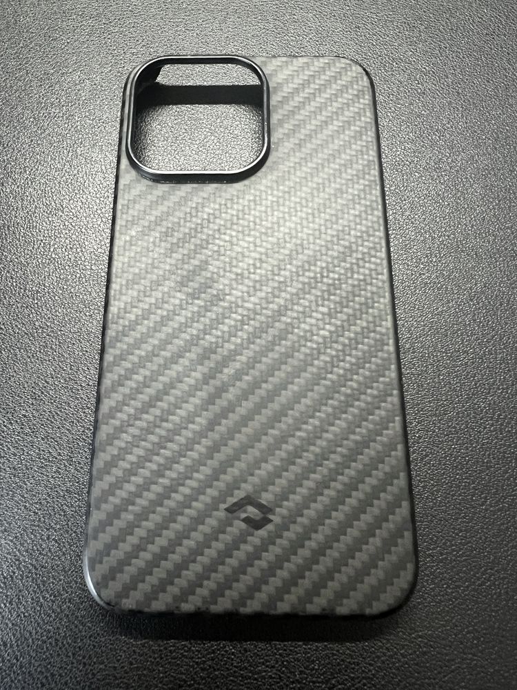 Husa iphone 13 pro Pitaka