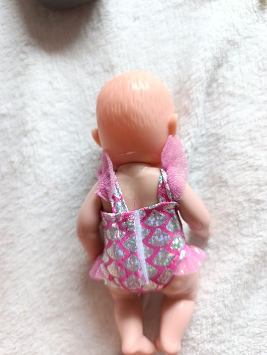 Малко бебе играчка за деца