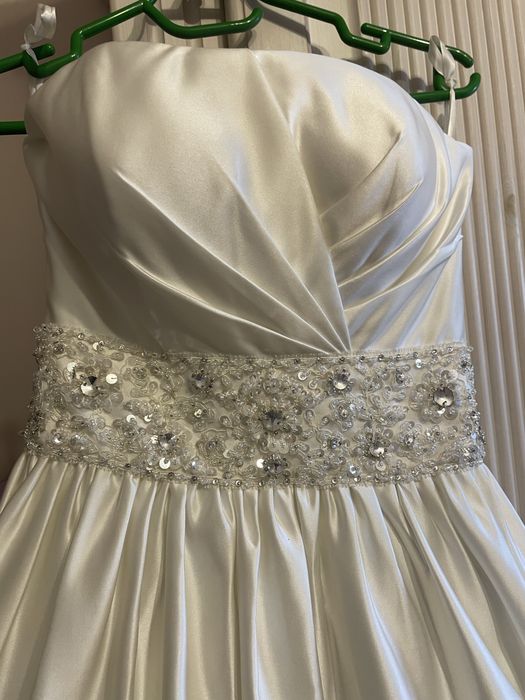 Продам свадебное платье цвет айвори XS-S