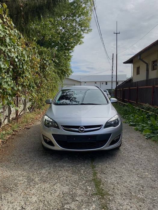 Opel Astra J Sports Tourer 2014 1.7 cdti