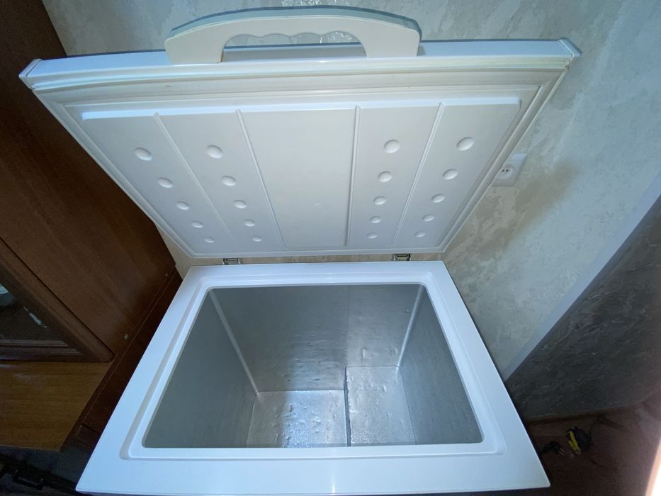 Морзильник Midea в отличном состоянии