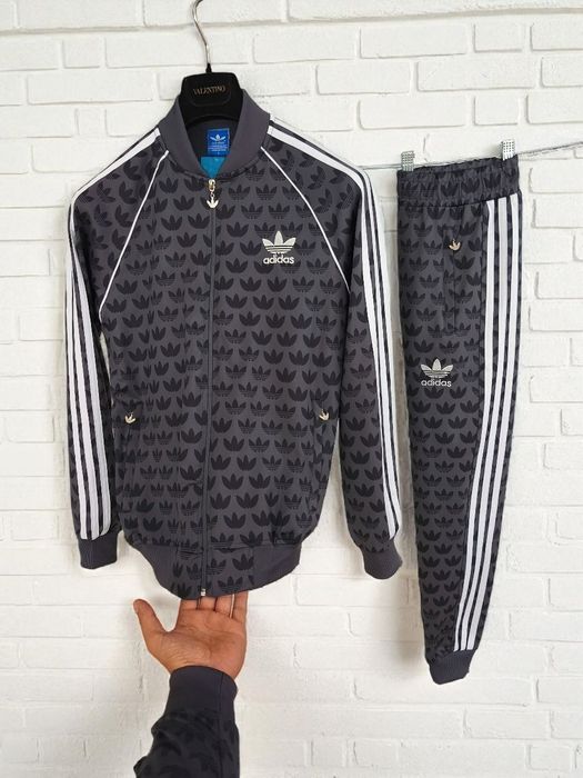 Treninguri Barbati Siglele Cusute Puma Adidas