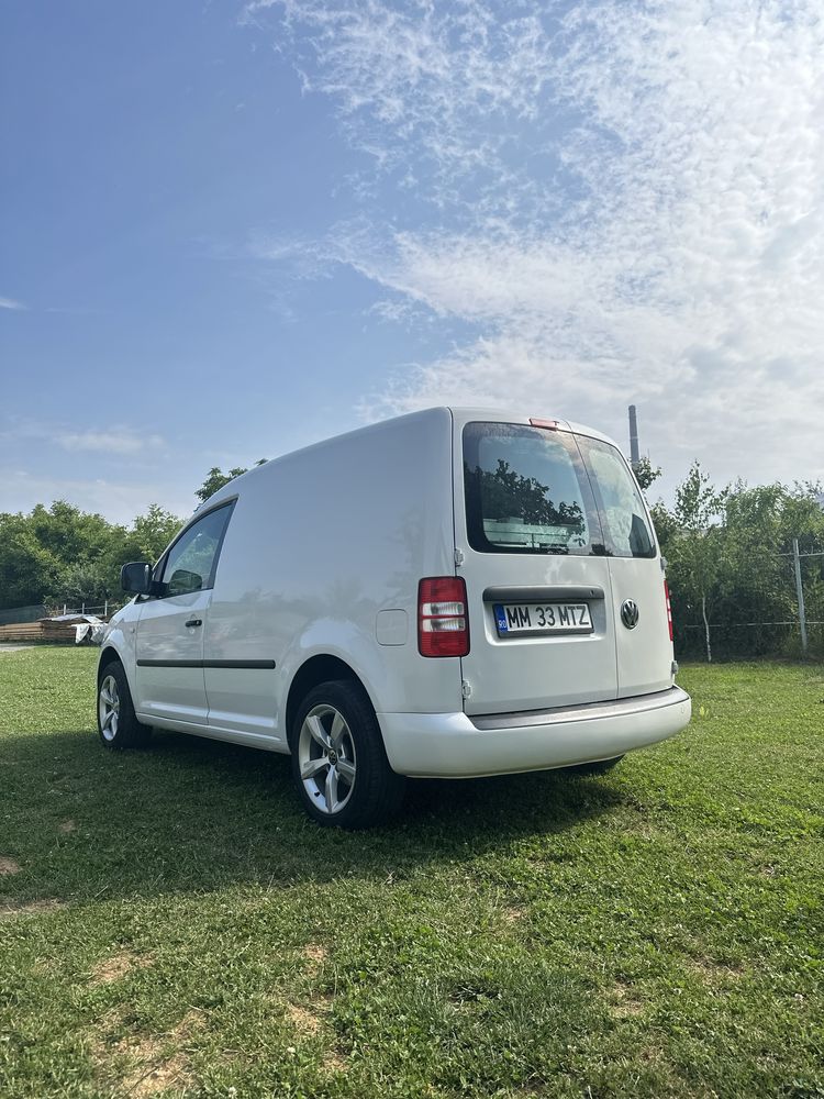 Vw Caddy 1.6 Tdi Autoutilitara