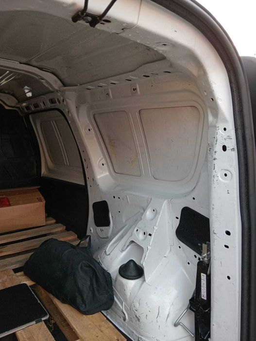 Vand Dacia Logan Van 1.5 Diesel, Aer conditionat