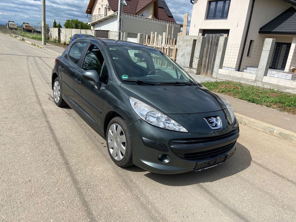 Peugeot 207 - 1.4 benzina -