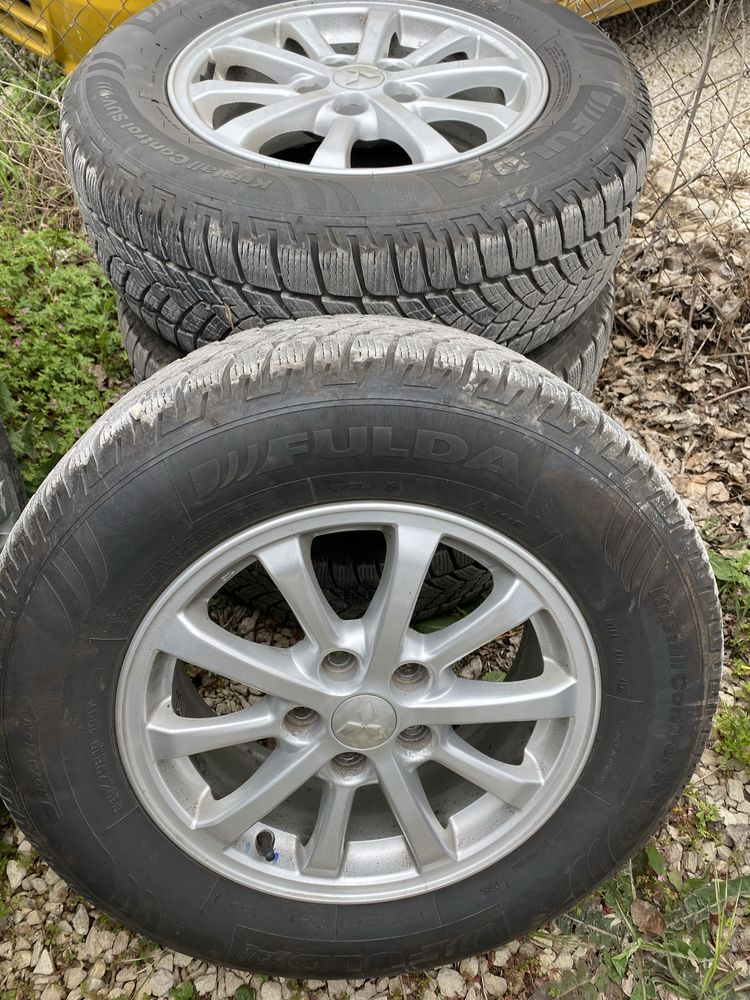 4бр.джанти с гуми 5x114.3 от Mitsubishi