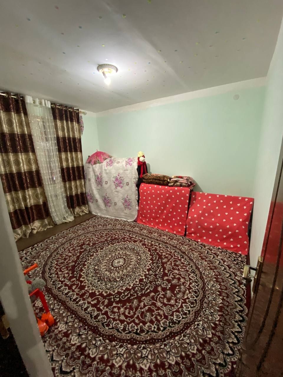 Qarshi shaxar Gris tumanida JOYLASHG 2 xona