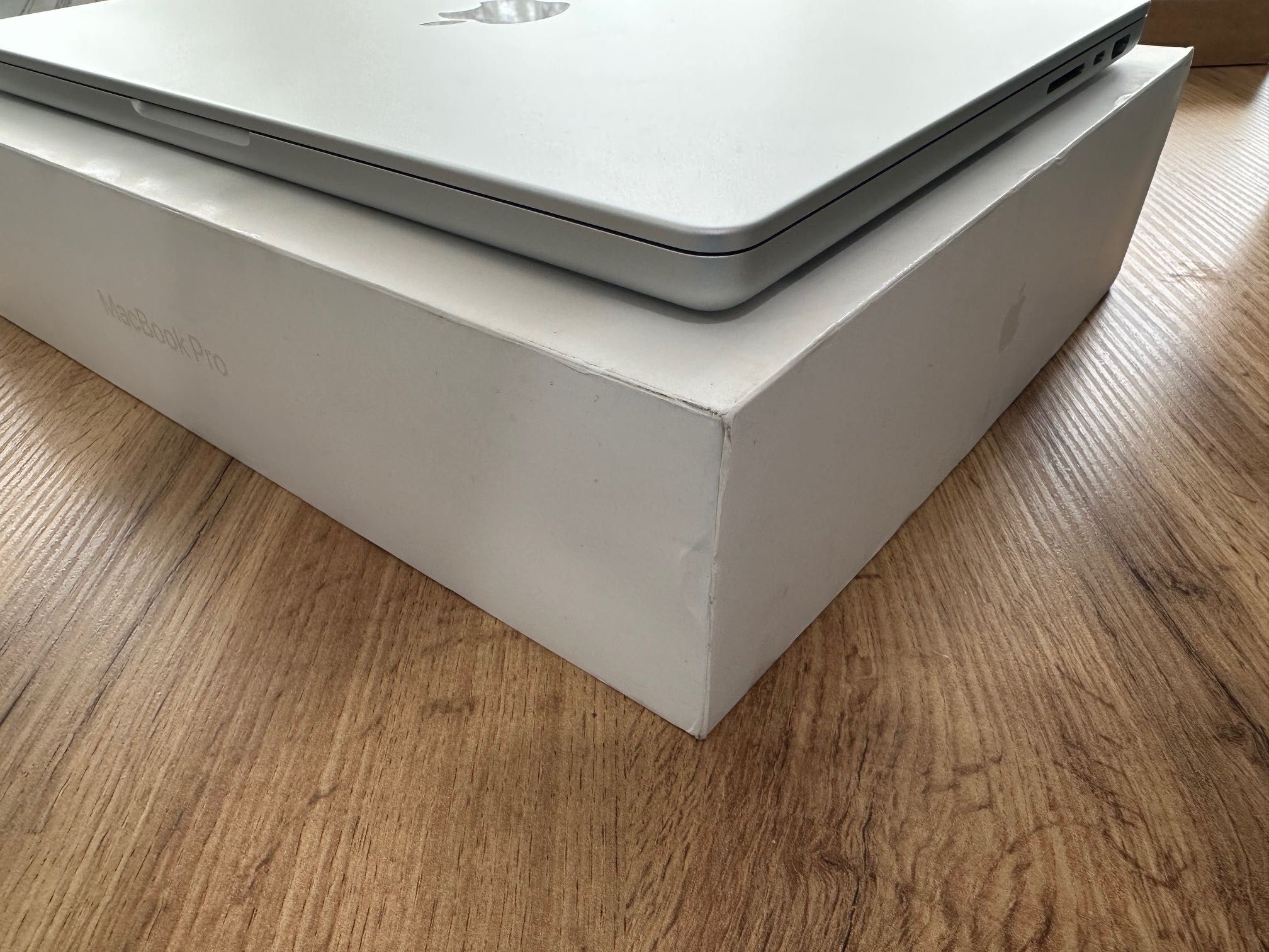 НОВ MacBook Pro 14" M3 PRO 12CPU, 18GPU, 18RAM, 1TB SSD
