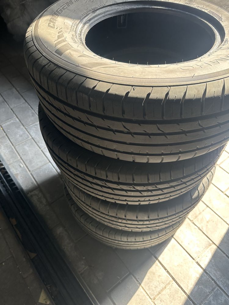 Шины 265/70/16 Kumho Crugen